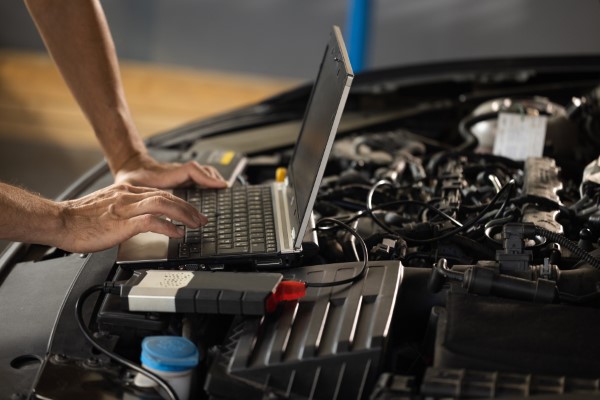 Computer Diagnostics - A Vital Task In Vehicle Maintenance | Robbie's At Your Service